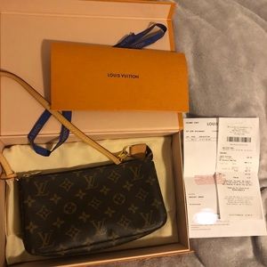 💖Louis Vuitton Pochette Accessories💖